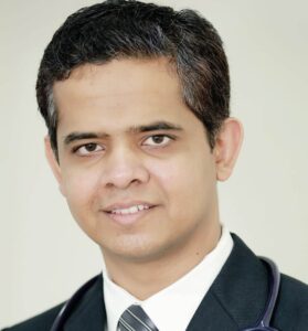 Dr.-Prashant-C-Dheerendra-Senior-Nephrologist-at-Apollo-Dialysis-Clinics-Bangalore
