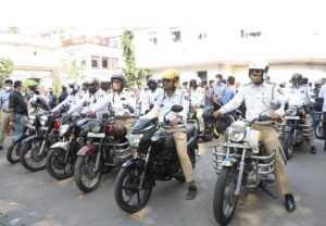 Nanavati Super Speciality Hospital Spreads message of road safety