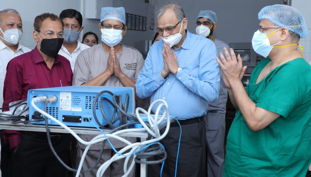 Mr-Rohit-Mehta-Founder-Director-ICPA-Health-Products-with-the-hospital-authorities-at-KEMH-inaugurate-the-new-Electrosurgical-unit